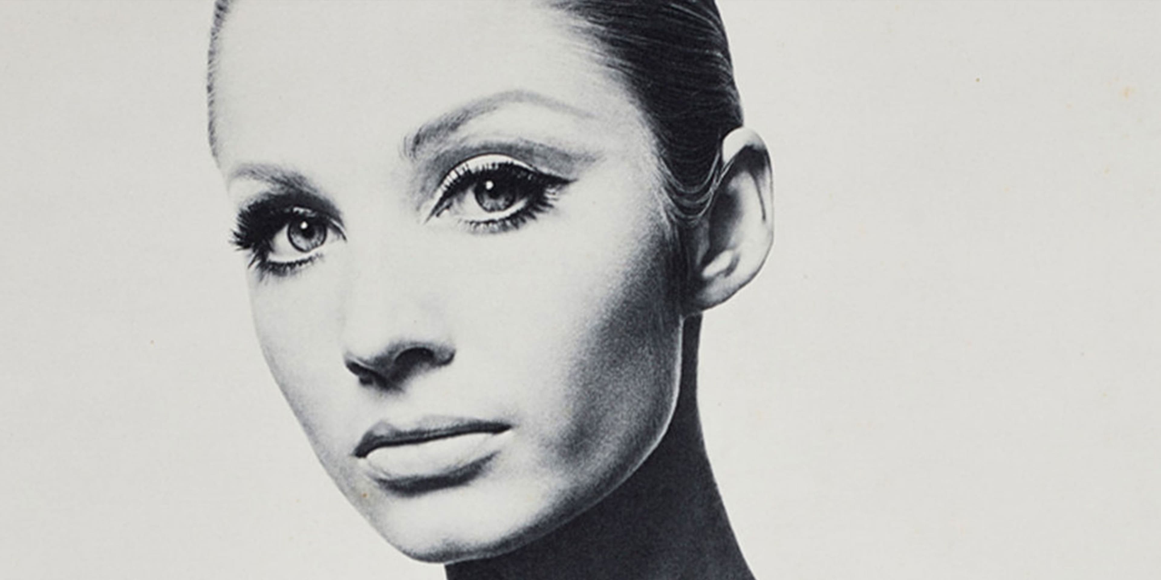 Buy and sell Photographic Art at auction in Edinburgh, London, Glasgow and online