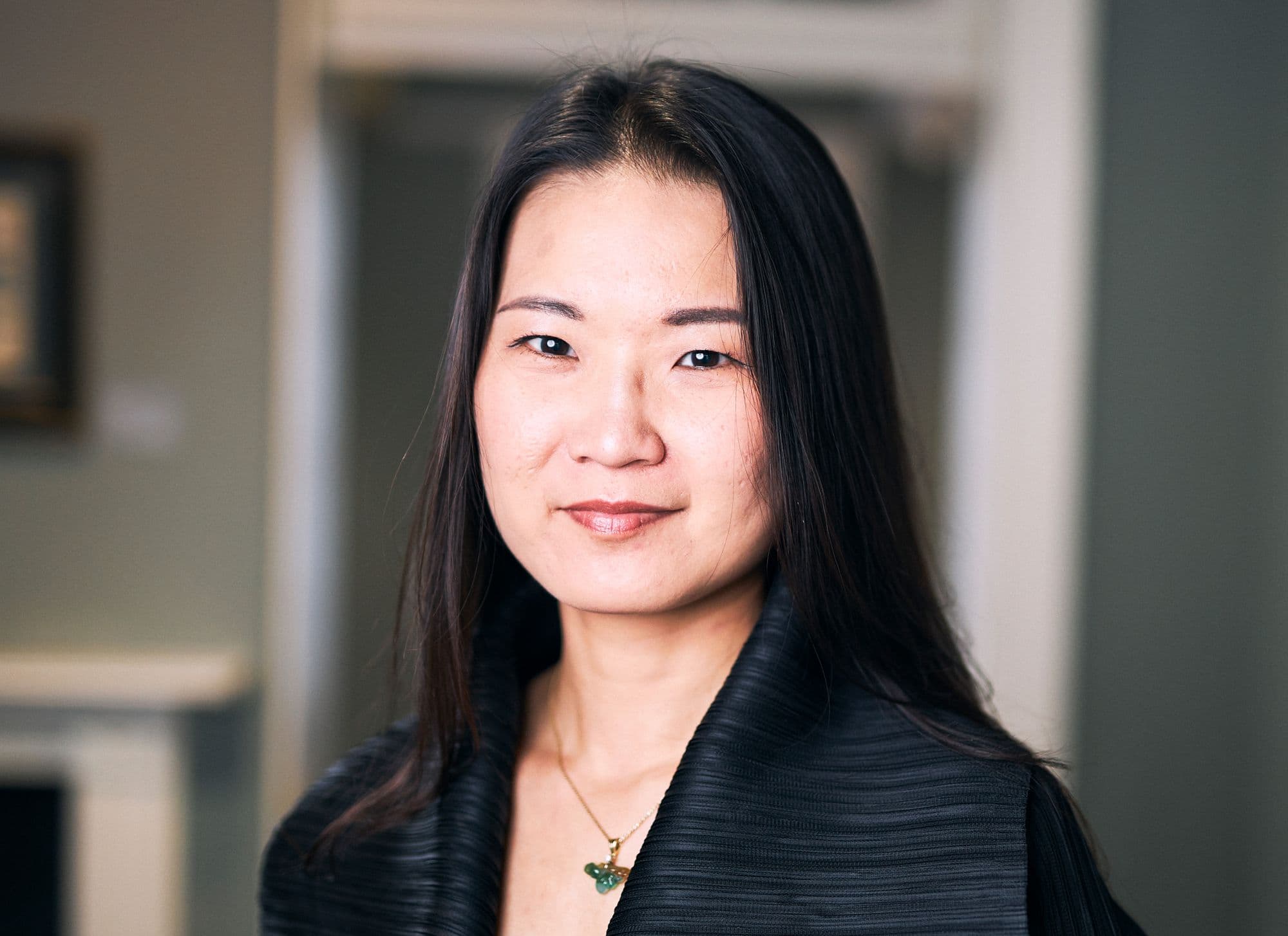 Grace Tu | Lyon & Turnbull Asian Art Auction Specialist
